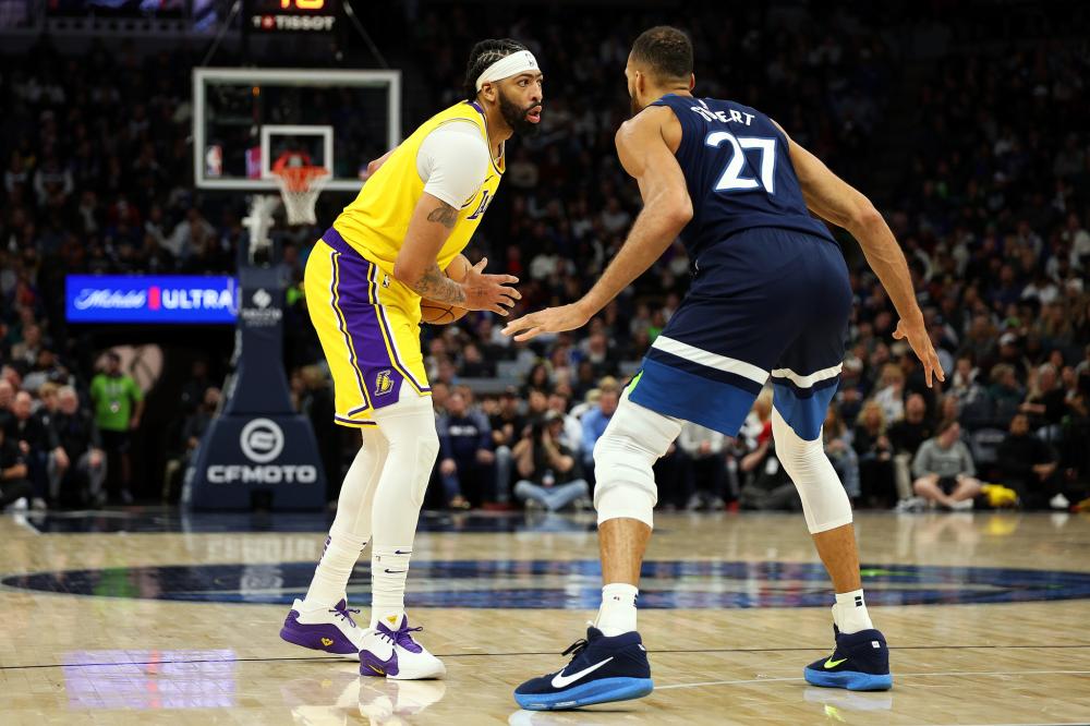 但由于年龄 但由于年龄