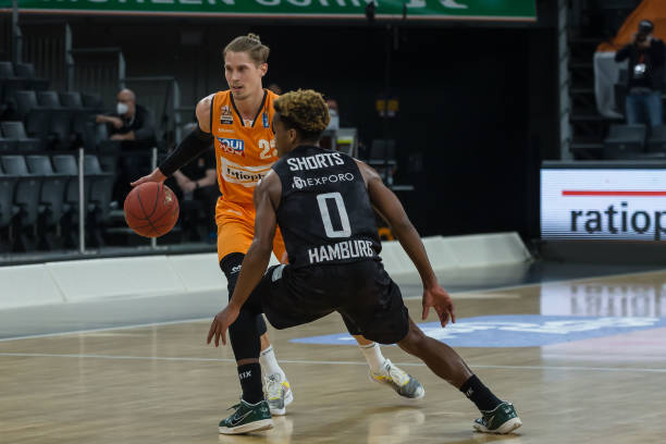 0米的三连 0米的三连